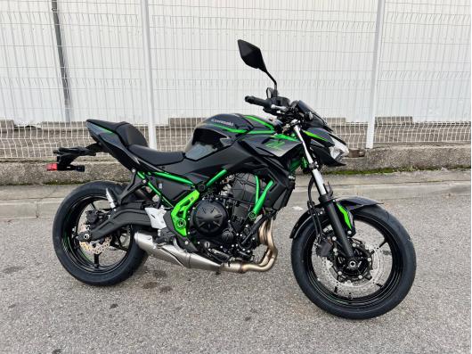 KAWASAKI Z650