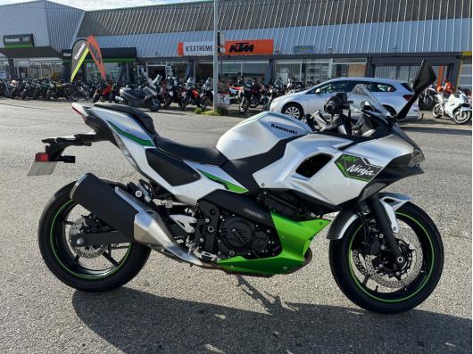 KAWASAKI Z7 hybrid