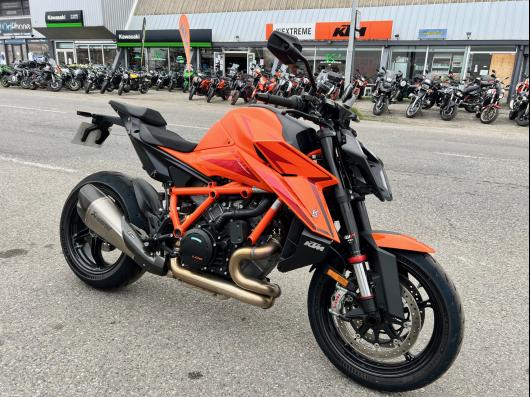 photo-annonce-ktm-1390-super-duke-r_675c70e4bdd79205373213.jpg